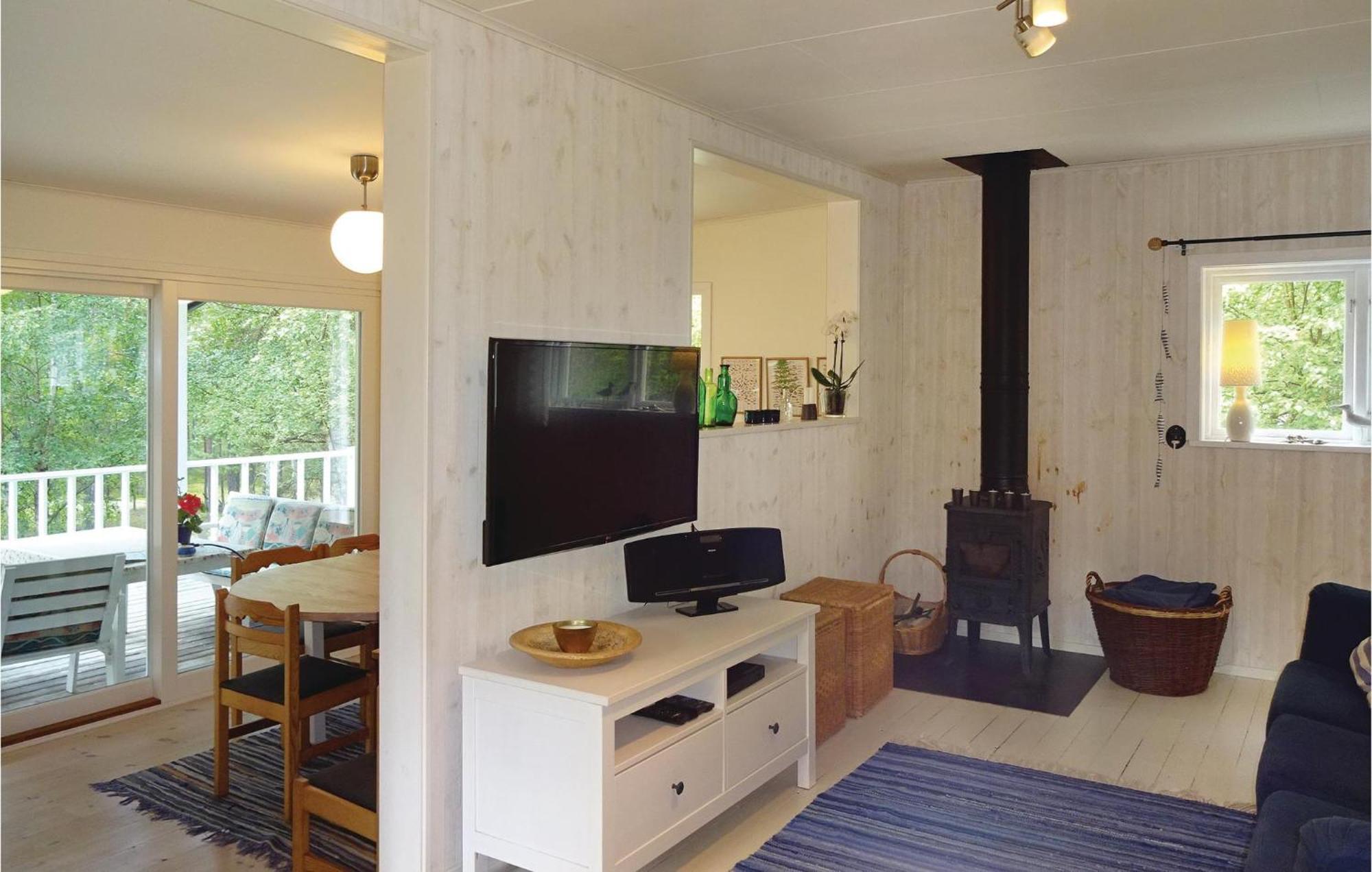 Stunning Home In Yngsjoe With Wifi 외부 사진
