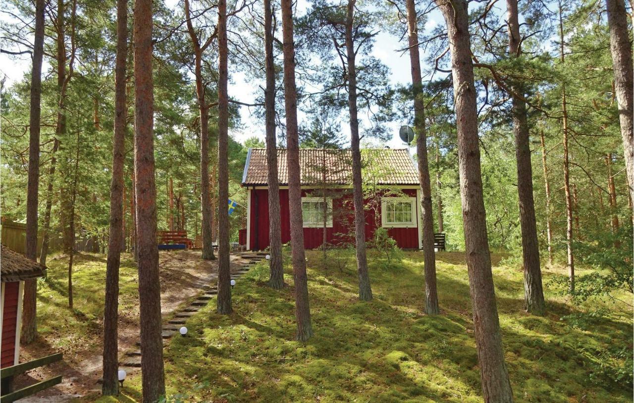 Stunning Home In Yngsjoe With Wifi 외부 사진
